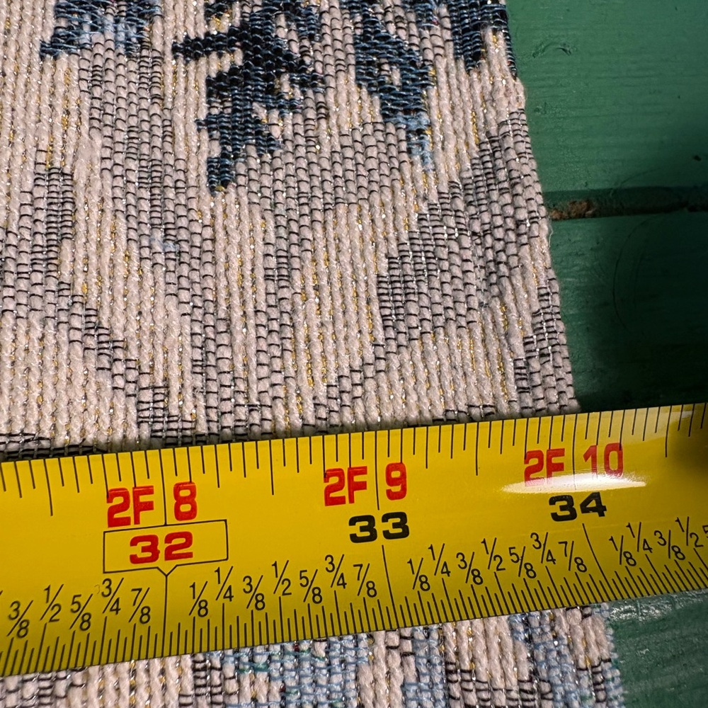 Snowflake Pattern Table Runner - Picture 9 of 13